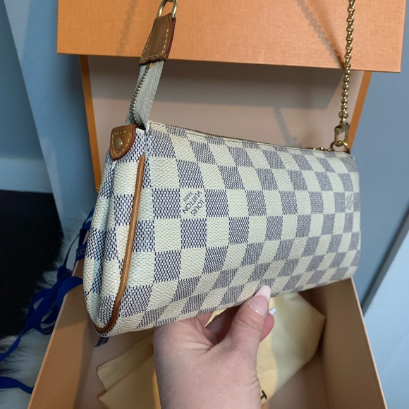 ❌SOLD❌2011 authentic Louis Vuitton Eva bag in Damier Azur w box, dustbag card - Picture 8 of 17